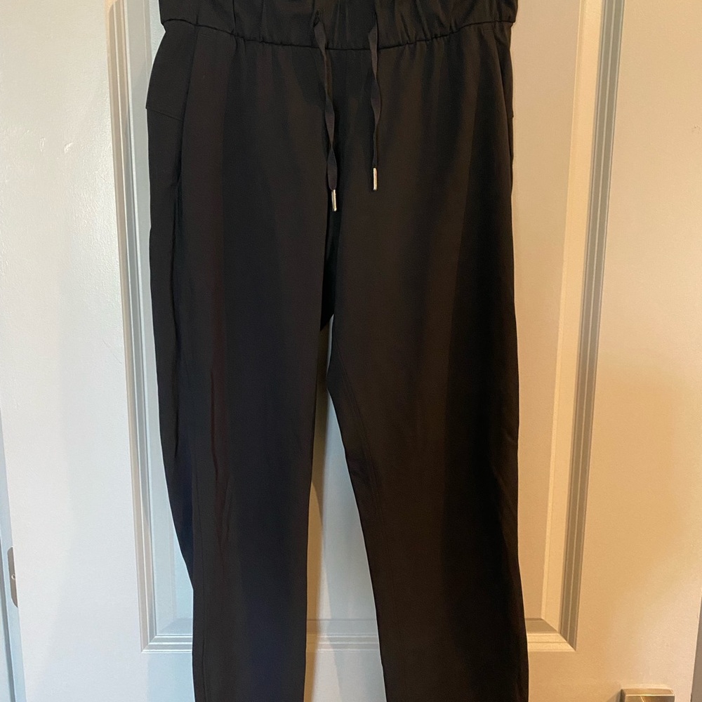 Lululemon Stretch Pant high-rise 7/8 length. Black - size 6